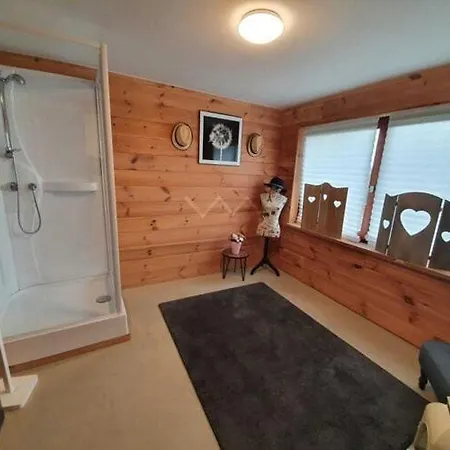 Relaxing In بيت للعطل ستافيلوت